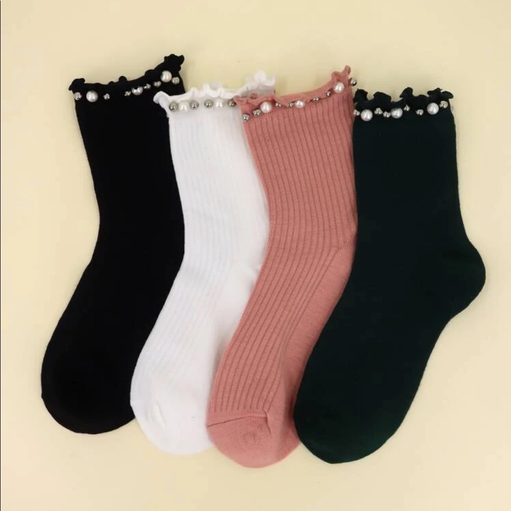 Women’s Pearl Trim 4 Pair Sock Set